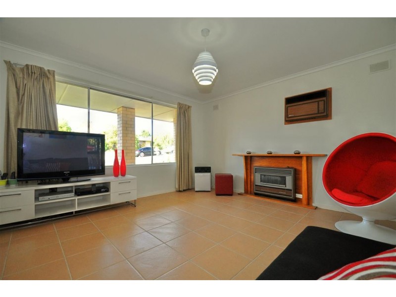 4 Kimberly Way, Happy Valley SA 5159