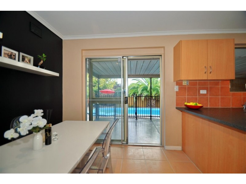 4 Kimberly Way, Happy Valley SA 5159