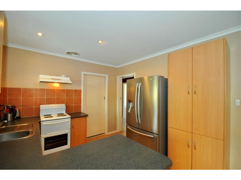 4 Kimberly Way, Happy Valley SA 5159