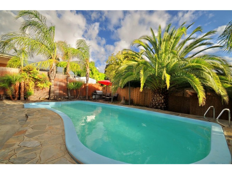 4 Kimberly Way, Happy Valley SA 5159