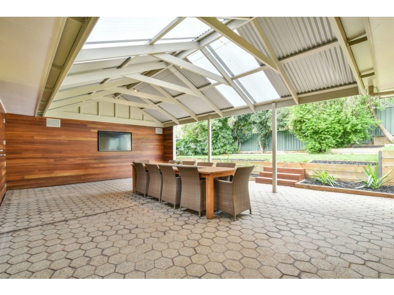 1 Barr Road, Happy Valley SA 5159