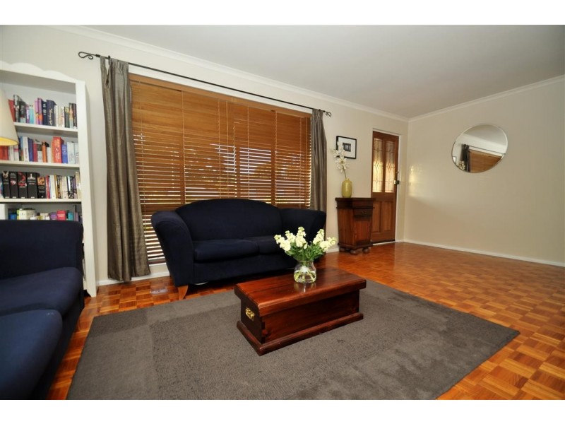 6 Julie Street, Aberfoyle Park SA 5159