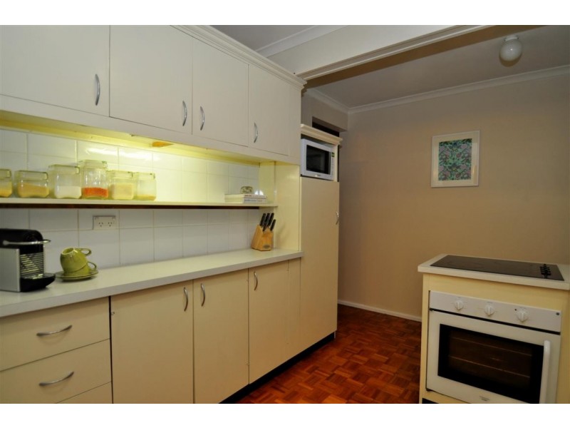 6 Julie Street, Aberfoyle Park SA 5159