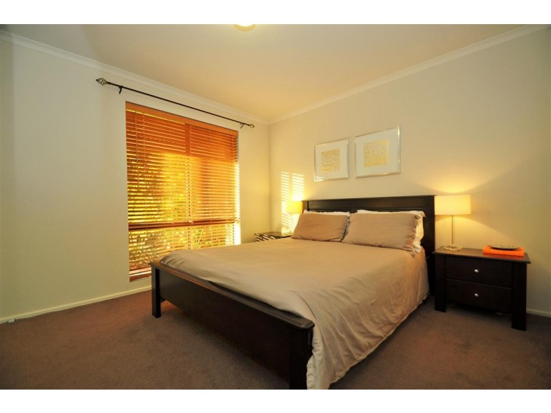 6 Julie Street, Aberfoyle Park SA 5159
