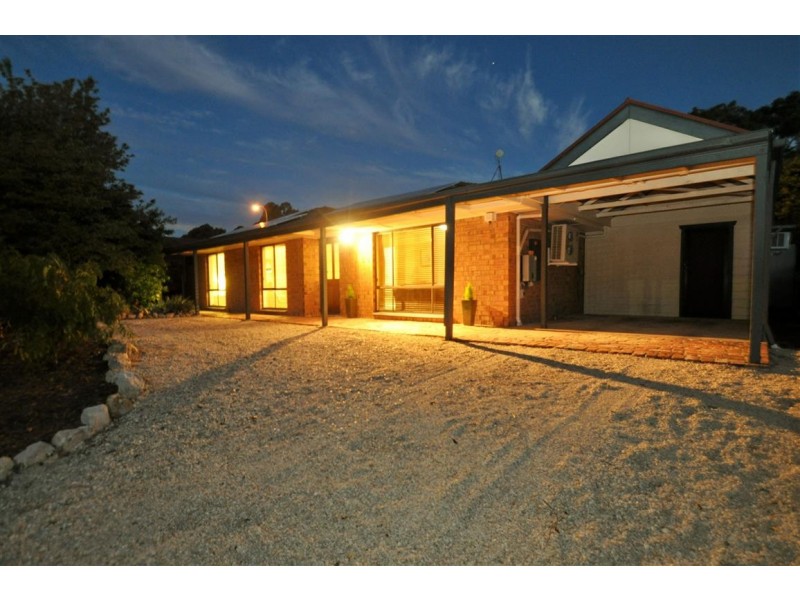 6 Julie Street, Aberfoyle Park SA 5159