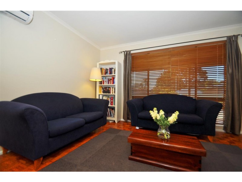 6 Julie Street, Aberfoyle Park SA 5159