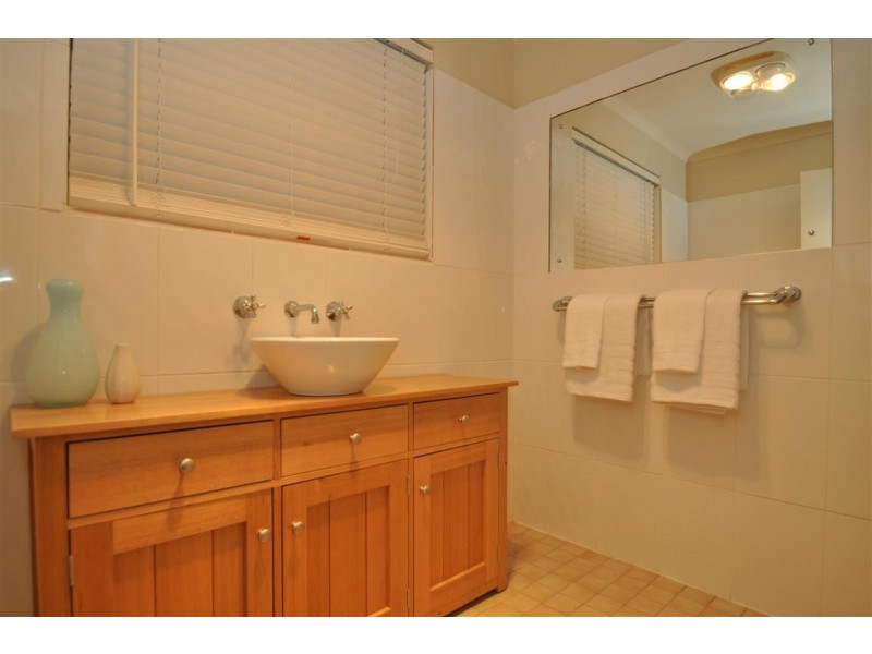 6 Julie Street, Aberfoyle Park SA 5159