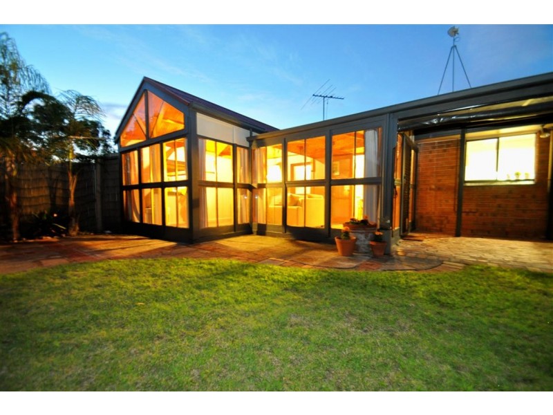 6 Julie Street, Aberfoyle Park SA 5159