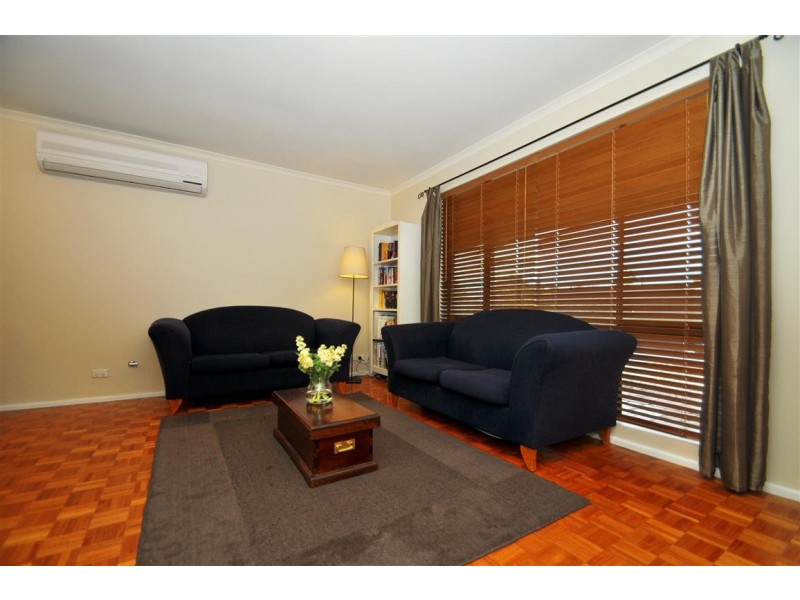 6 Julie Street, Aberfoyle Park SA 5159