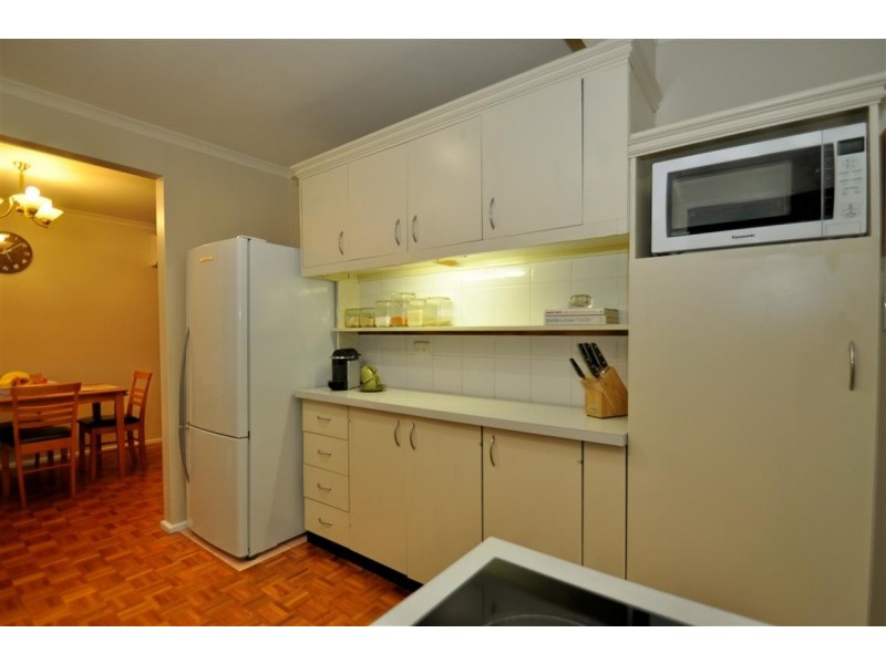 6 Julie Street, Aberfoyle Park SA 5159
