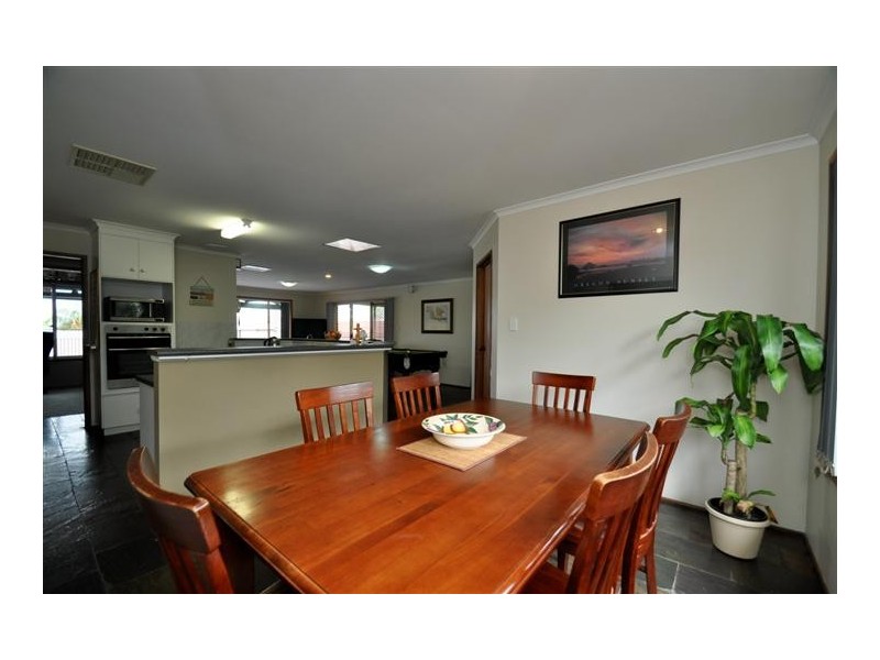 22 Oakbank Crescent, Sheidow Park SA 5158