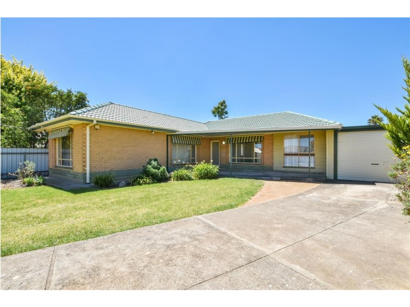 4 Weaver Avenue, Morphett Vale SA 5162