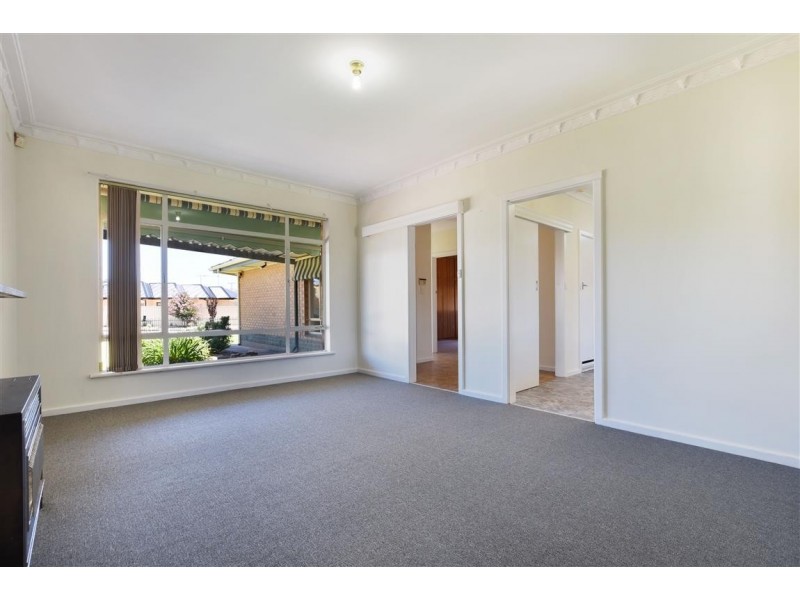 4 Weaver Avenue, Morphett Vale SA 5162