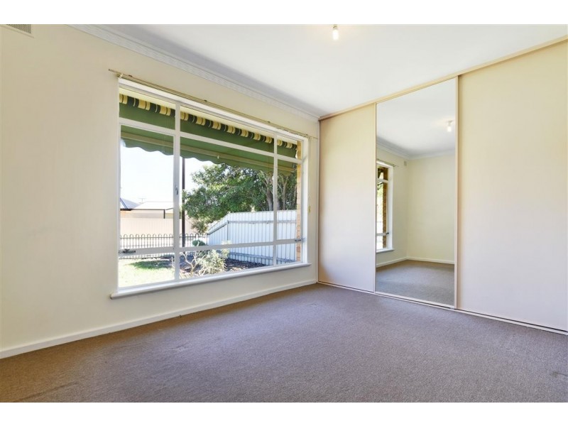 4 Weaver Avenue, Morphett Vale SA 5162