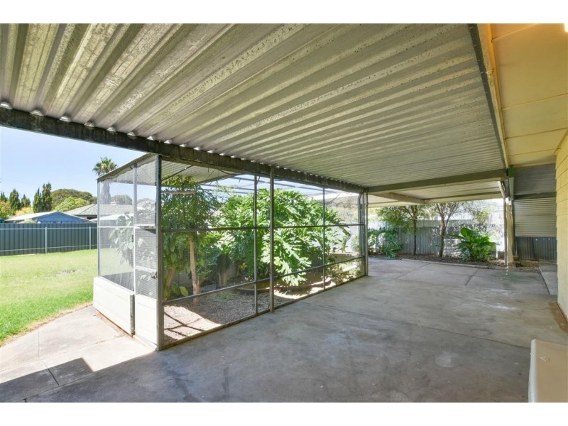 4 Weaver Avenue, Morphett Vale SA 5162