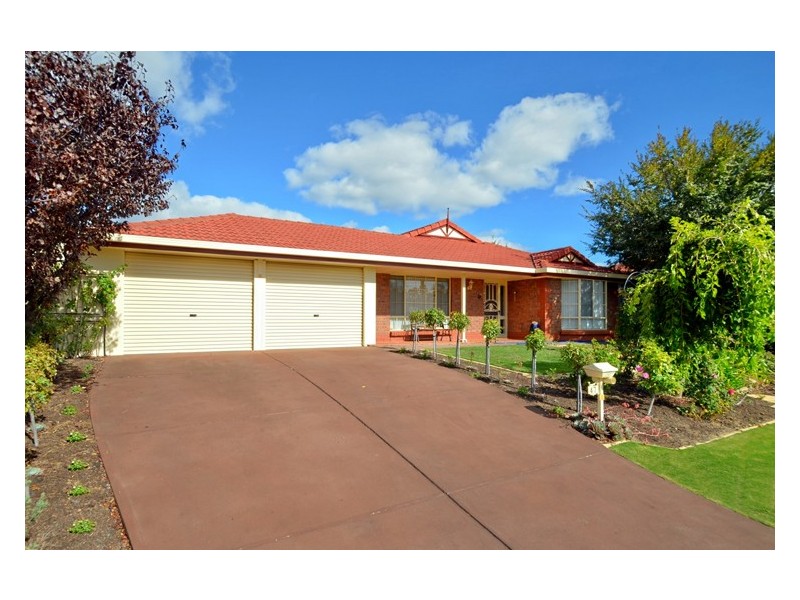 47 Riddoch Crescent, Woodcroft SA 5162