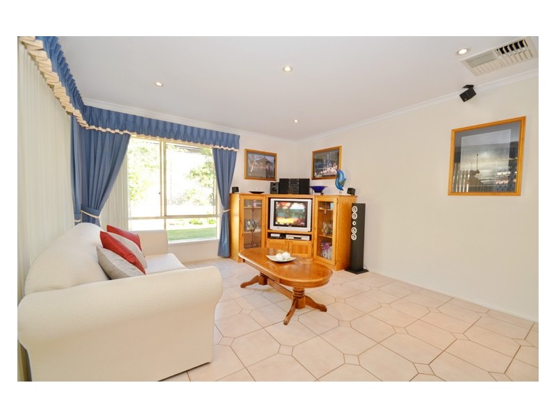 47 Riddoch Crescent, Woodcroft SA 5162