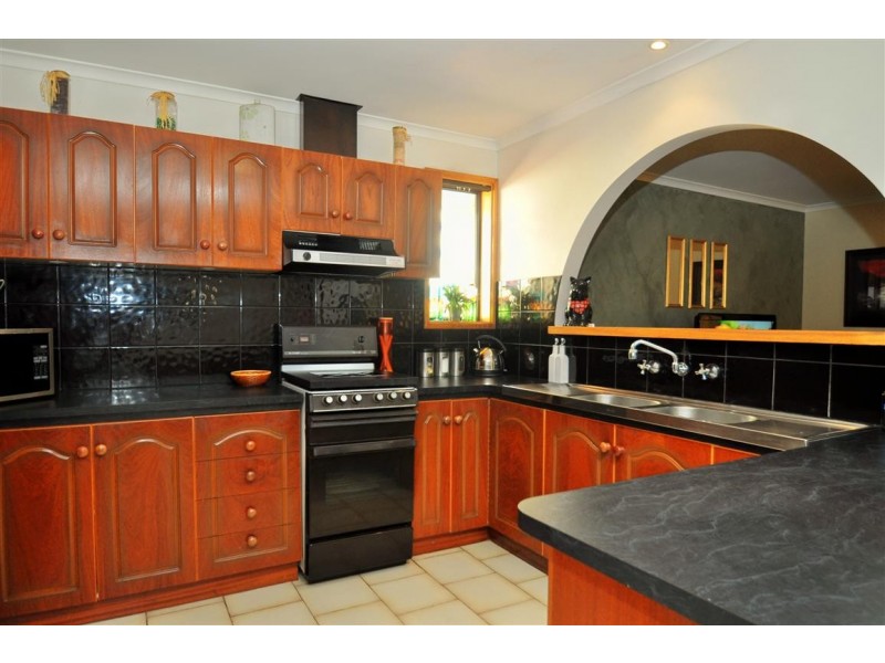 38 McHarg Road, Happy Valley SA 5159