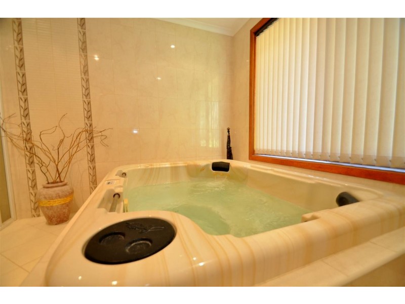 38 McHarg Road, Happy Valley SA 5159
