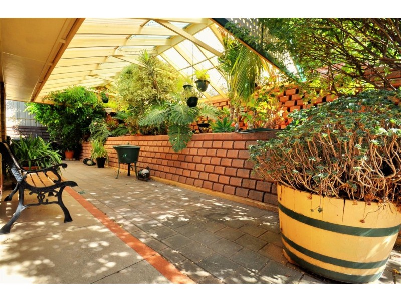 38 McHarg Road, Happy Valley SA 5159