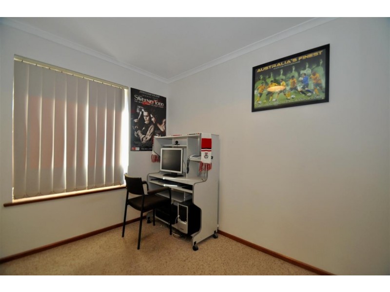 7 Blaxland Avenue, Woodcroft SA 5162