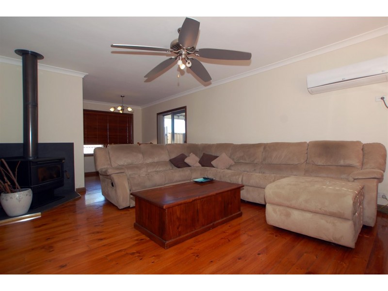 1 Riesling Avenue, Reynella East SA 5161