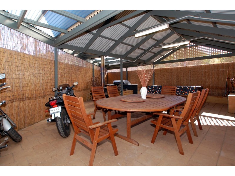 1 Riesling Avenue, Reynella East SA 5161