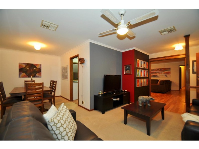 7 Holmeswood Court, Onkaparinga Hills SA 5163