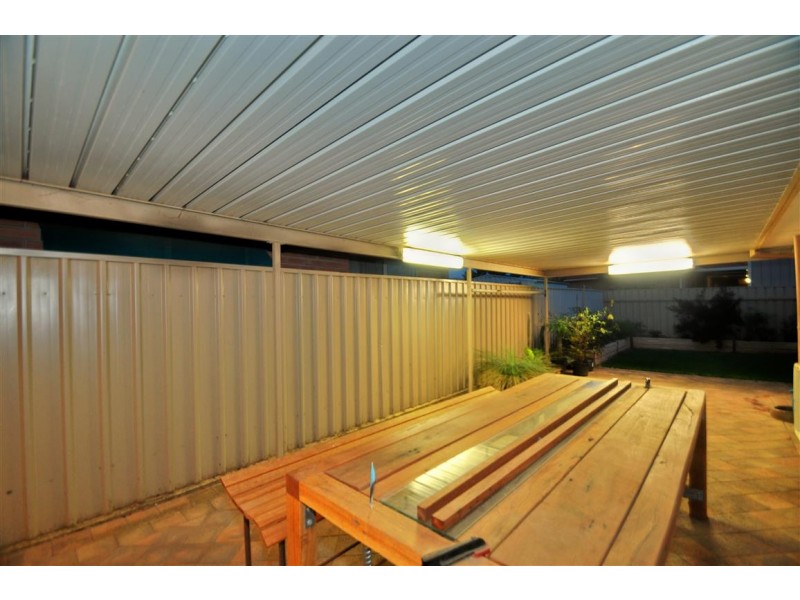 7 Holmeswood Court, Onkaparinga Hills SA 5163