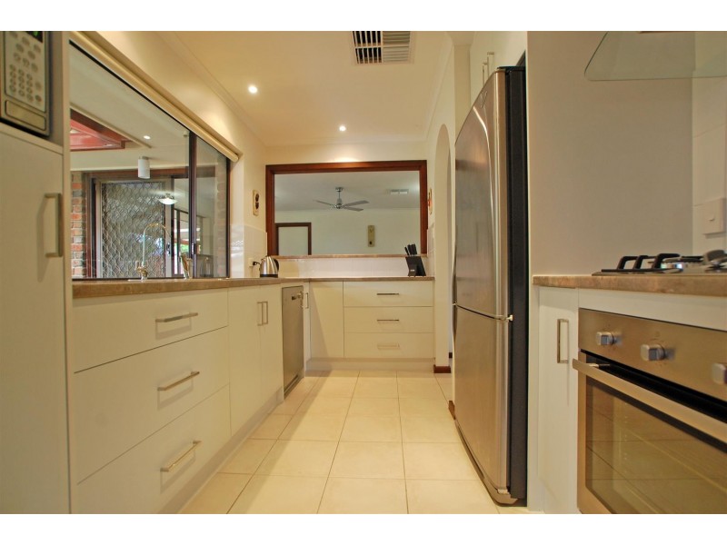 4 Grassdale Rise, Aberfoyle Park SA 5159