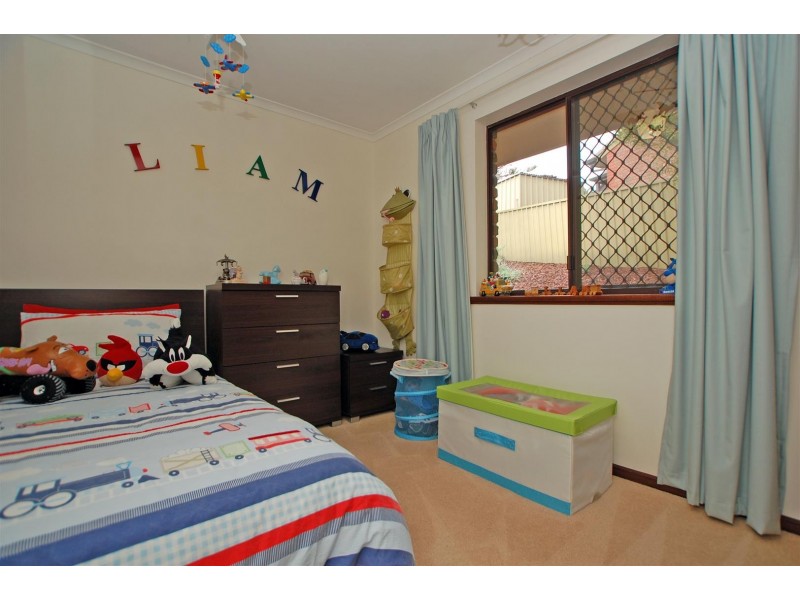 4 Grassdale Rise, Aberfoyle Park SA 5159