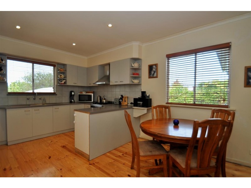 6 George Street, Morphett Vale SA 5162