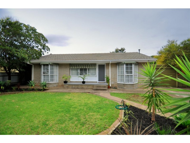 15 Marcian Street, Christie Downs SA 5164