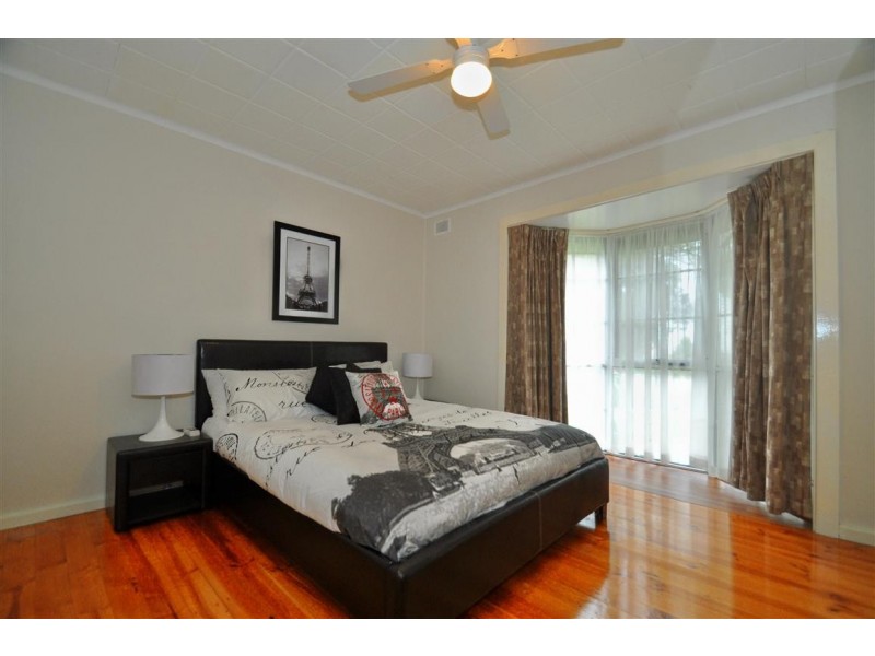 15 Marcian Street, Christie Downs SA 5164