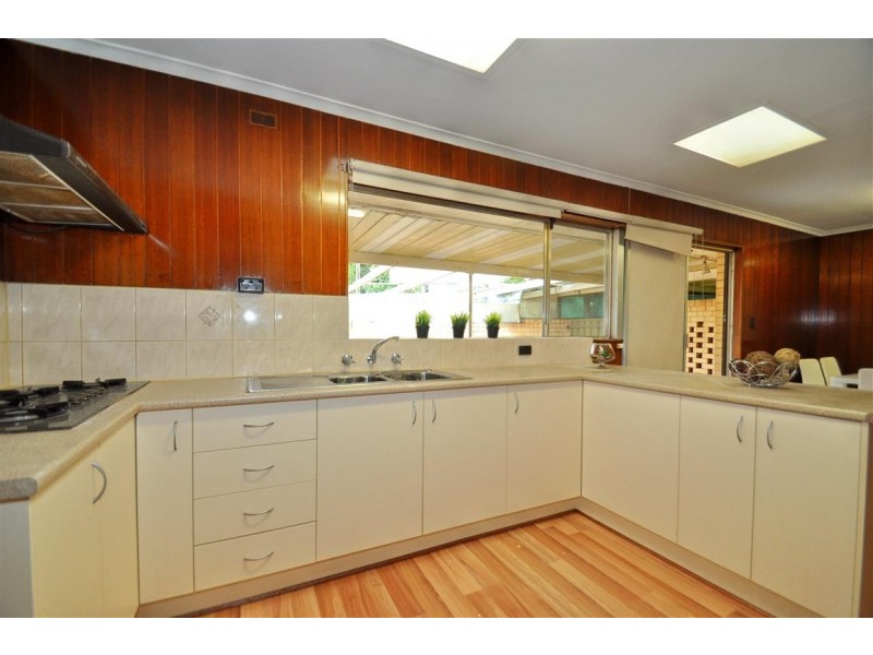 9 Braeside Avenue, Reynella East SA 5161