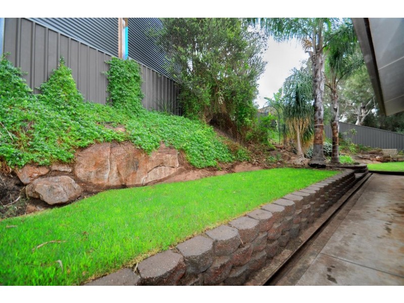 17 Conington Crescent, Morphett Vale SA 5162