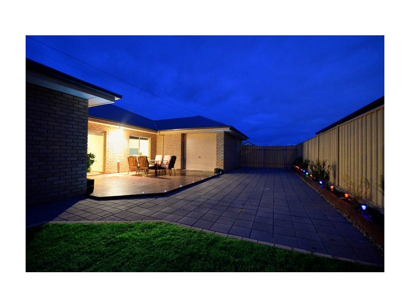 27 Buoy Crescent, Seaford Meadows SA 5169