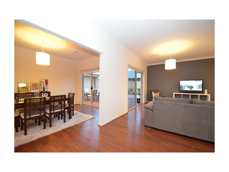 27 Buoy Crescent, Seaford Meadows SA 5169