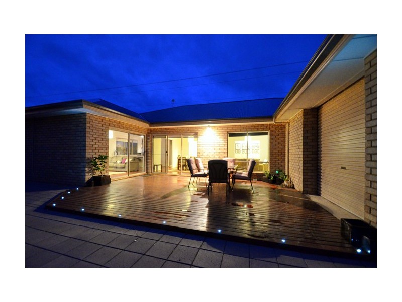 27 Buoy Crescent, Seaford Meadows SA 5169