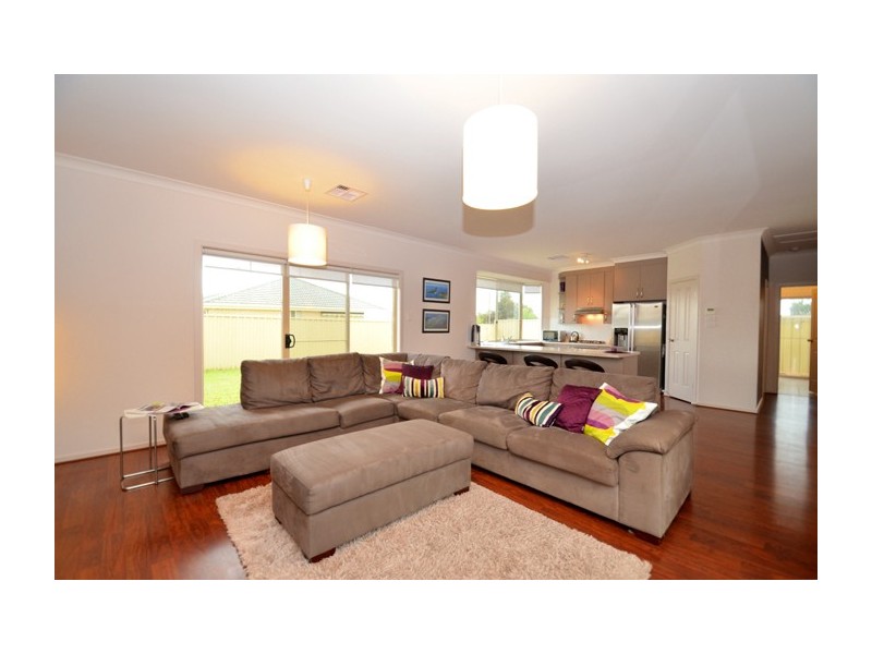 27 Buoy Crescent, Seaford Meadows SA 5169