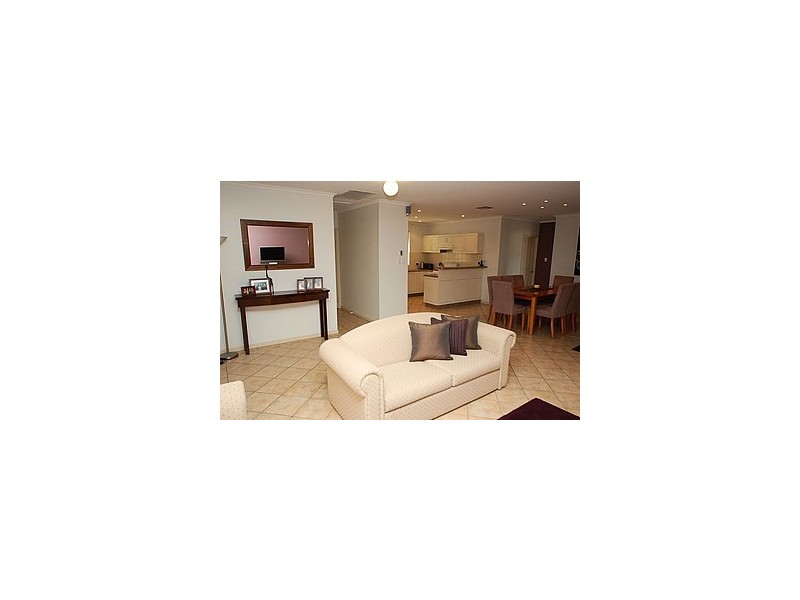 18 Wood Street, Ascot Park SA 5043