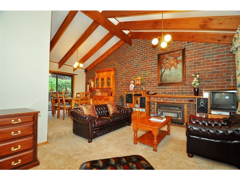 6 Mark Court, O’halloran Hill SA 5158