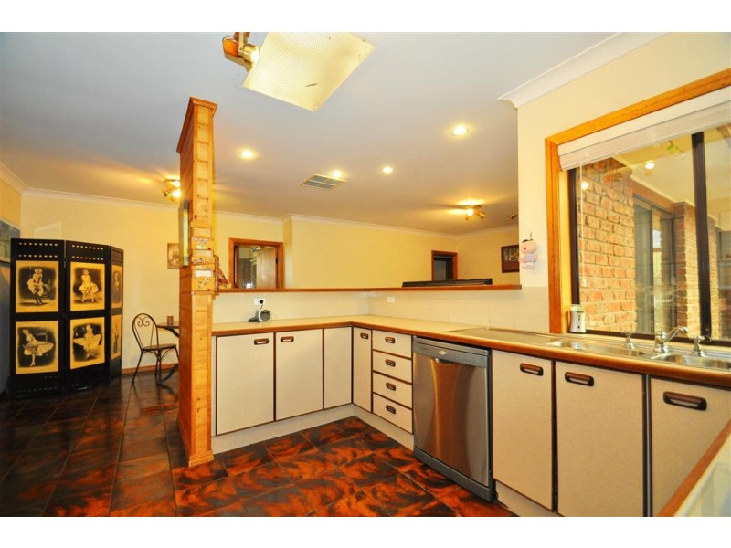 6 Mark Court, O’halloran Hill SA 5158