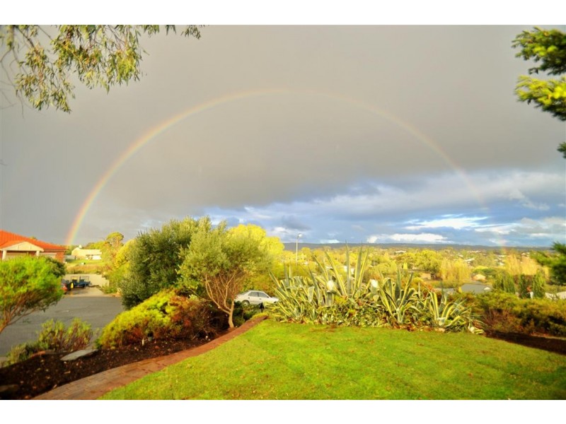 6 Mark Court, O’halloran Hill SA 5158