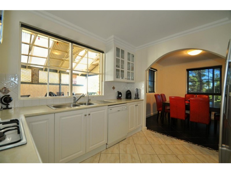 2 Sussex Crescent, Morphett Vale SA 5162