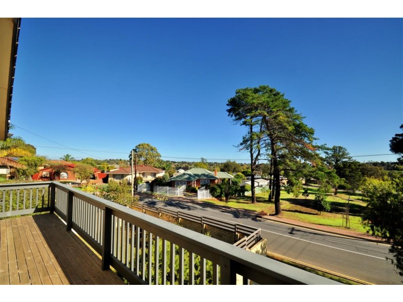 2 Sussex Crescent, Morphett Vale SA 5162