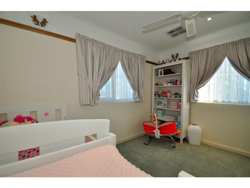 2 Sussex Crescent, Morphett Vale SA 5162