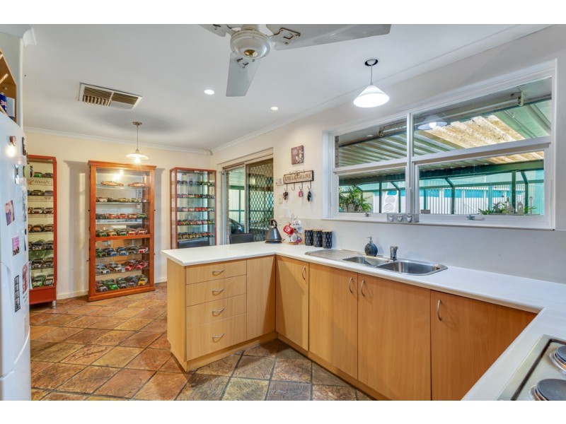 24 Ipari Terrace, Morphett Vale SA 5162