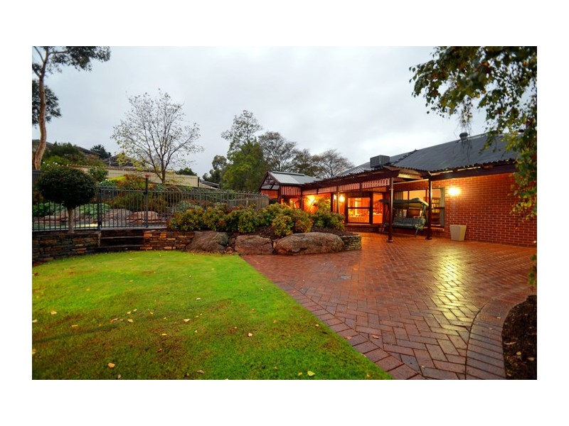 5 Lusitano Court, Woodcroft SA 5162