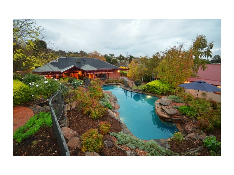 5 Lusitano Court, Woodcroft SA 5162